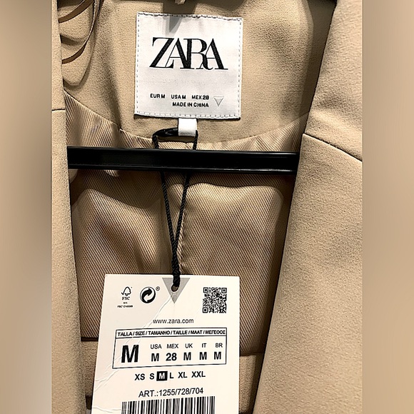 ZARA Menswear Style Blazer With Open Back - Picture 9 of 9